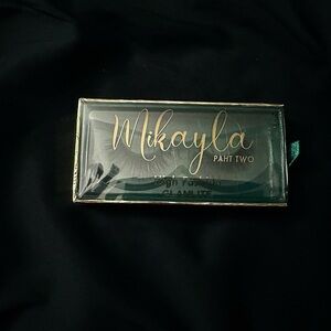 Glamlite x Mikayla lashes